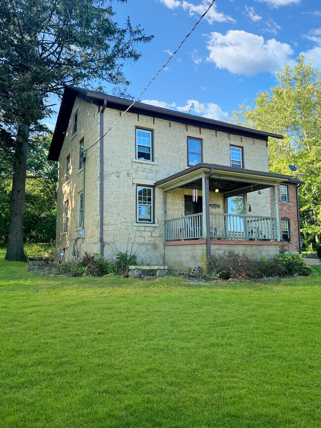 3440 Business 20 W unit US, Freeport, IL 61032 - photo 3