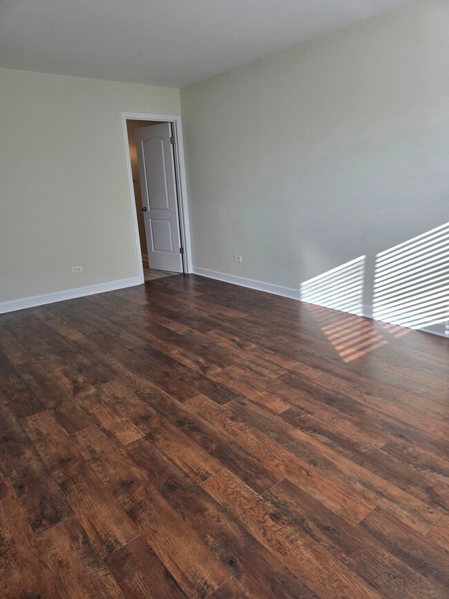 1108 Castilian Ct unit E268, Glenview, IL 60025 - photo 5