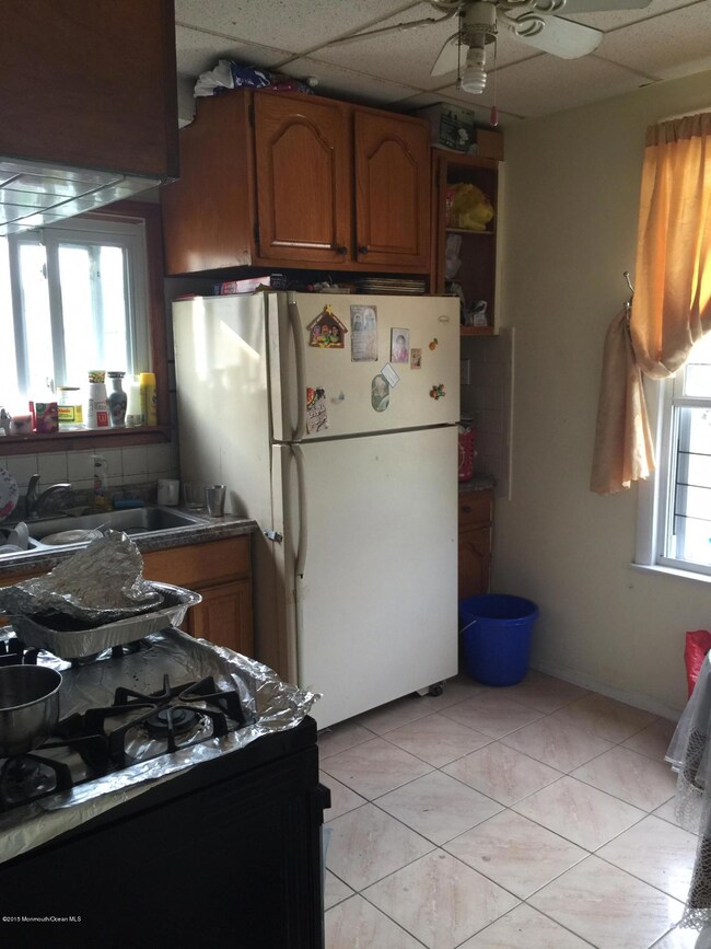 120 Roosevelt Ave, Jersey City, NJ 07304 - photo 7