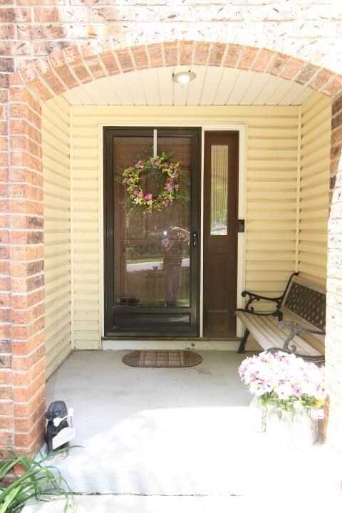 8028 Acuff Ln, Lenexa, KS 66215 - photo 2