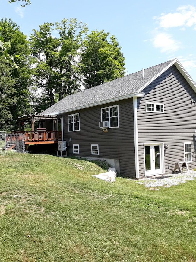 39 Joshua Lane rear