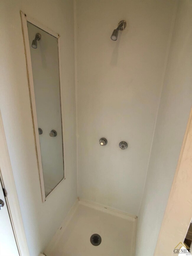 Apartment A, bathroom (prior to current tenant move in)