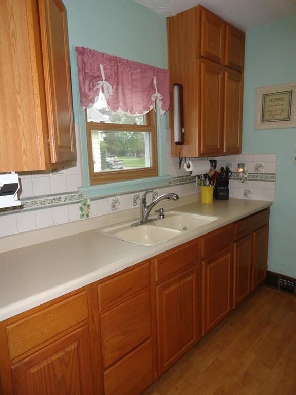 3227 SW 8th St, Des Moines, IA 50315 - photo 3