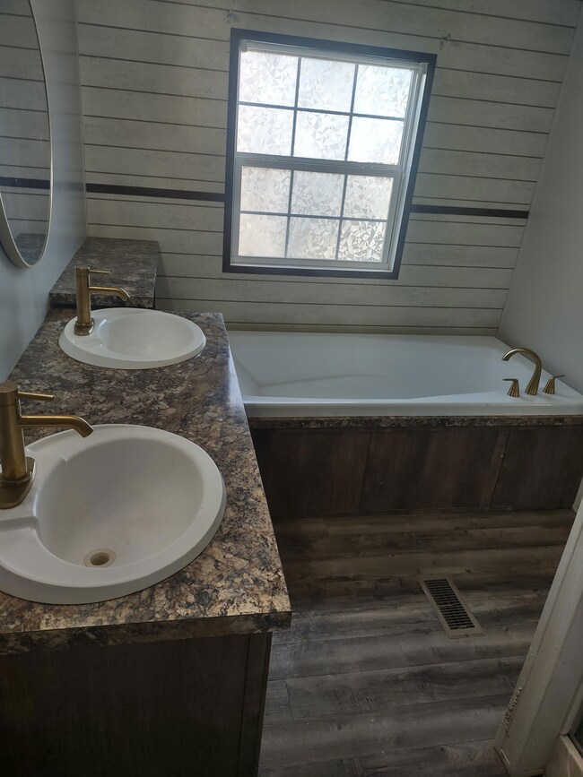 4878 Lee Hwy unit LOT 48, Dublin, VA 24084 - photo 5