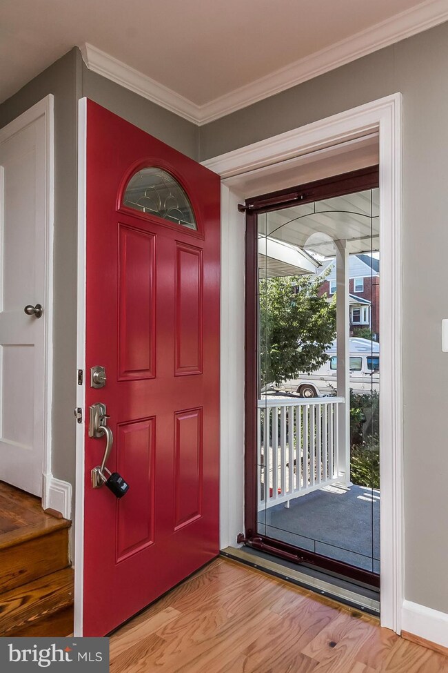 8641 Rock Oak Rd, Parkville, MD 21234 - photo 3