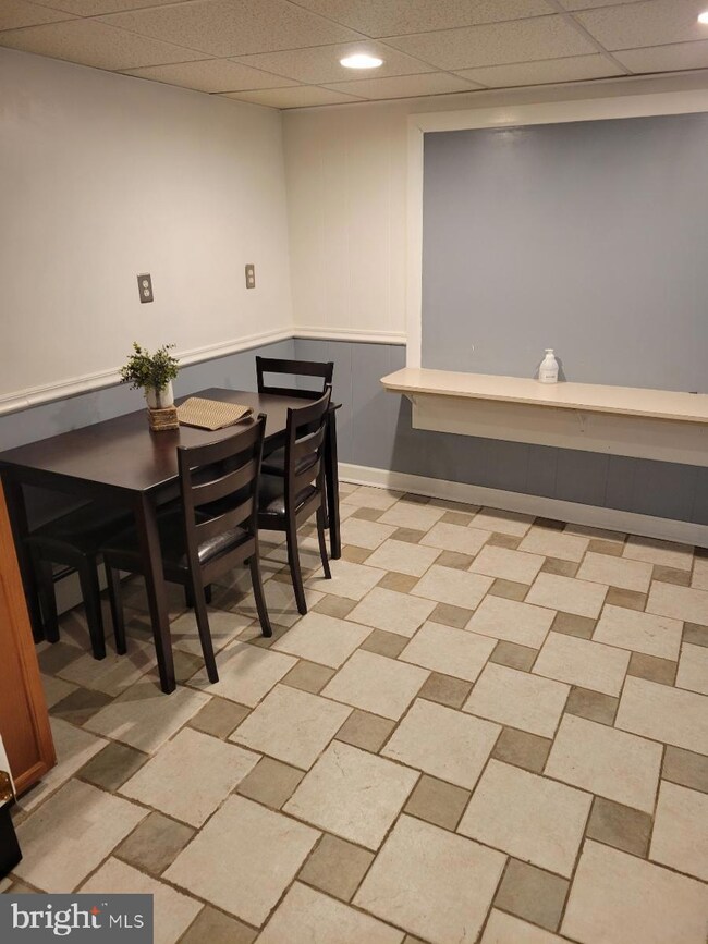 604 Clay Dr, Conshohocken, PA 19428 - photo 5