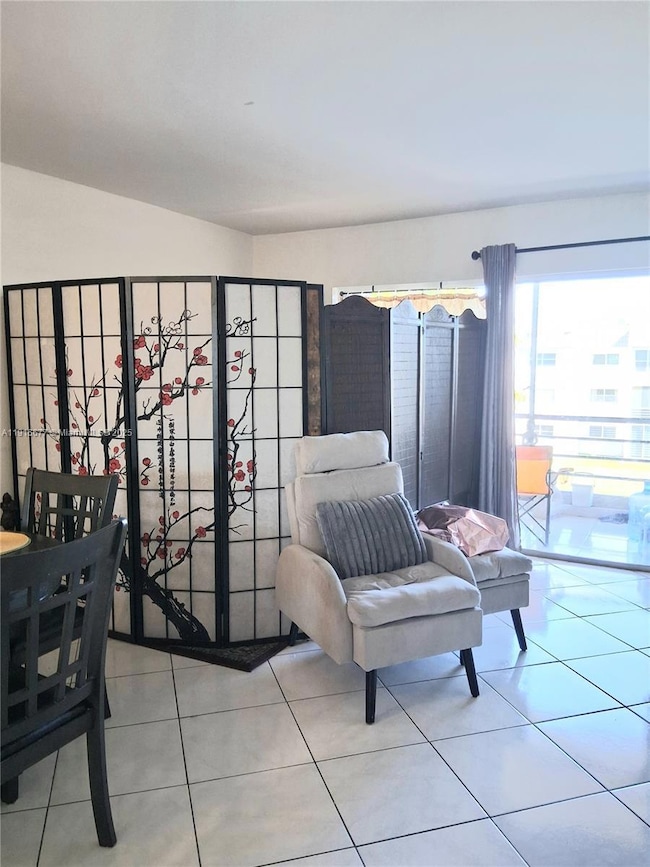 8590 Sunrise Lakes Blvd unit 310, Sunrise, FL 33322 - photo 7