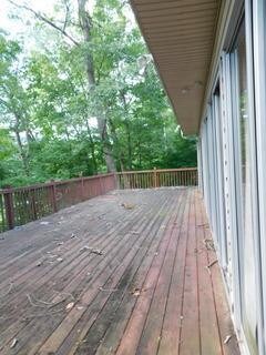 1060 Stonegate Dr, Burnside, KY 42519 - photo 2