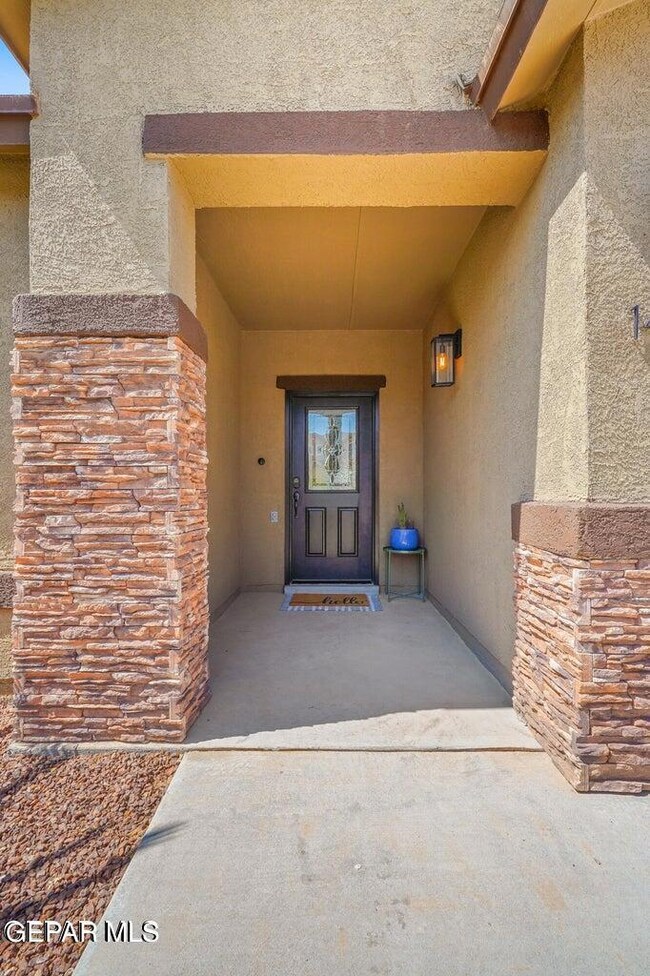 14809 Tim Hardaway Dr, El Paso, TX 79938 - photo 5