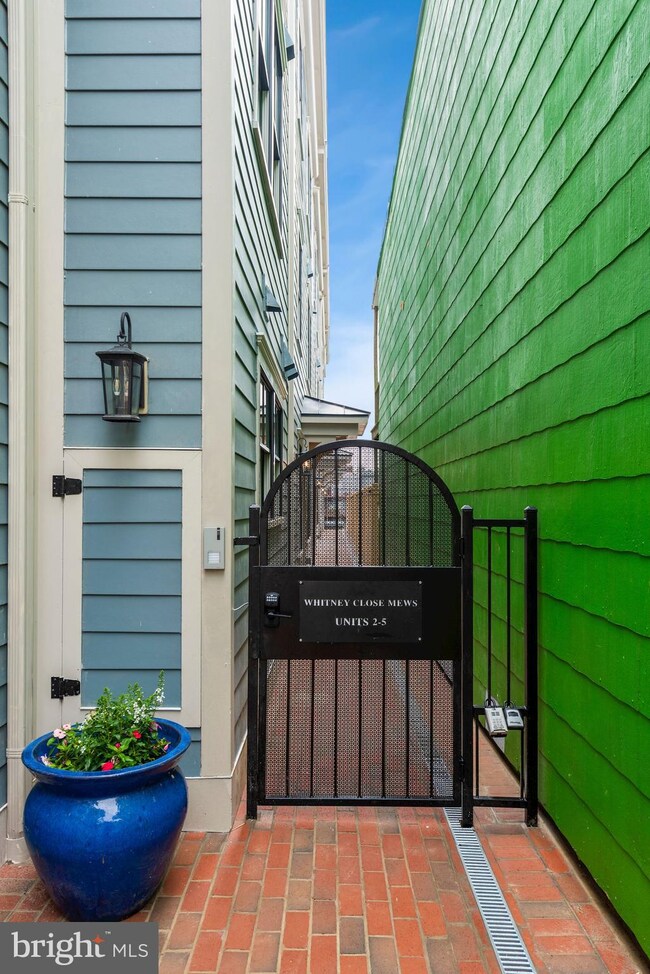 3569 Warder St NW unit 3, Washington, DC 20010 - photo 4