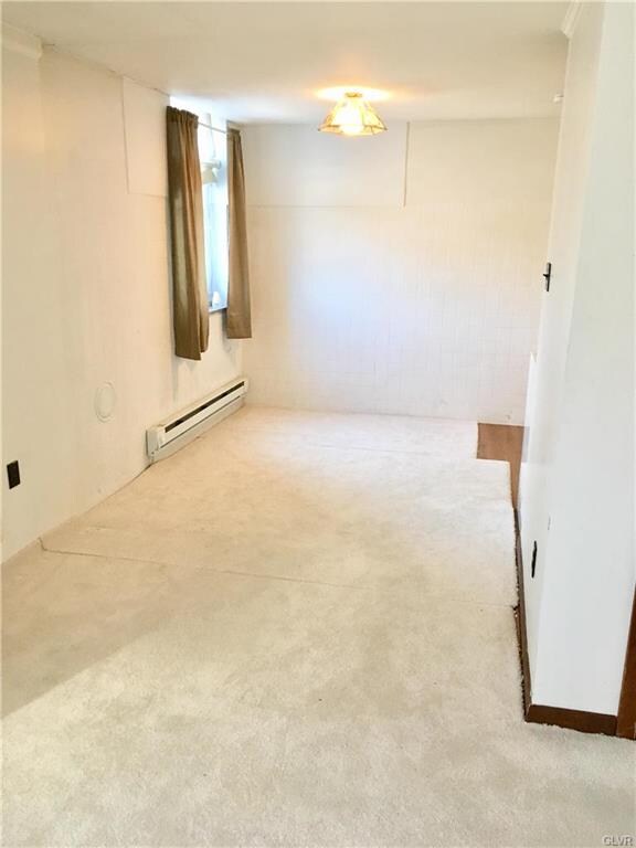 4033 W Grant St unit 6, Slatington, PA 18080 - photo 2