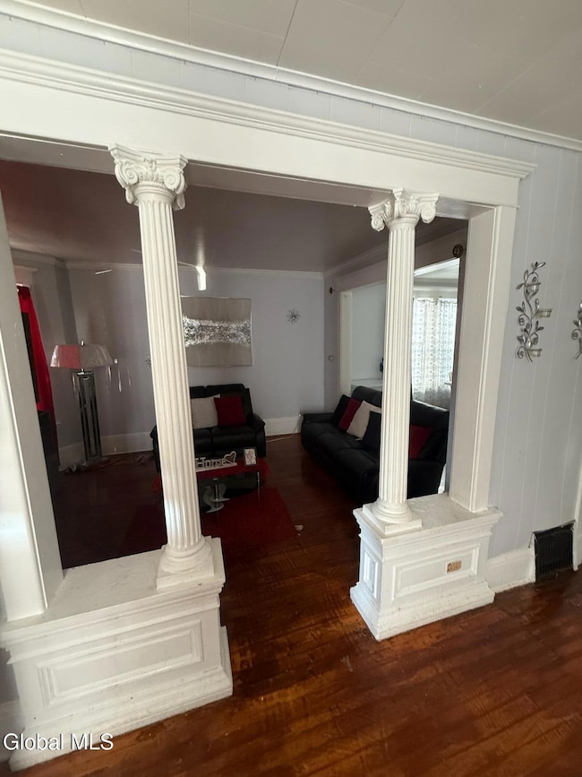 32 Elm St, Schenectady, NY 12304 - photo 5