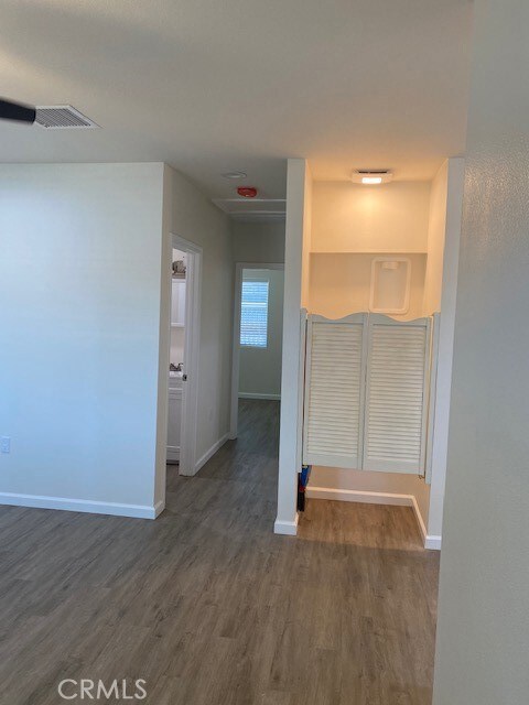 321 W 8th St, Upland, CA 91786 - photo 2