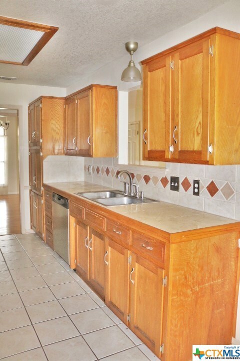 1406 Cardinal Trail, Copperas Cove, TX 76522 - photo 6