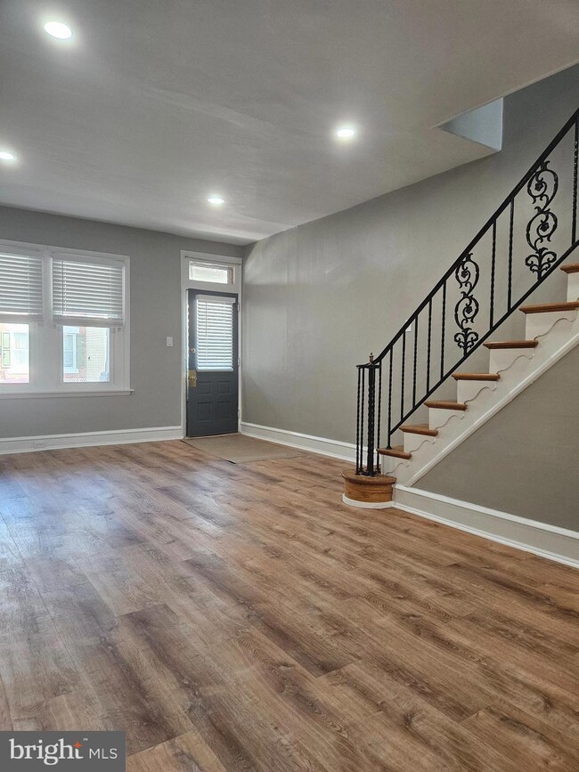 4529 Salmon St, Philadelphia, PA 19137 - photo 4