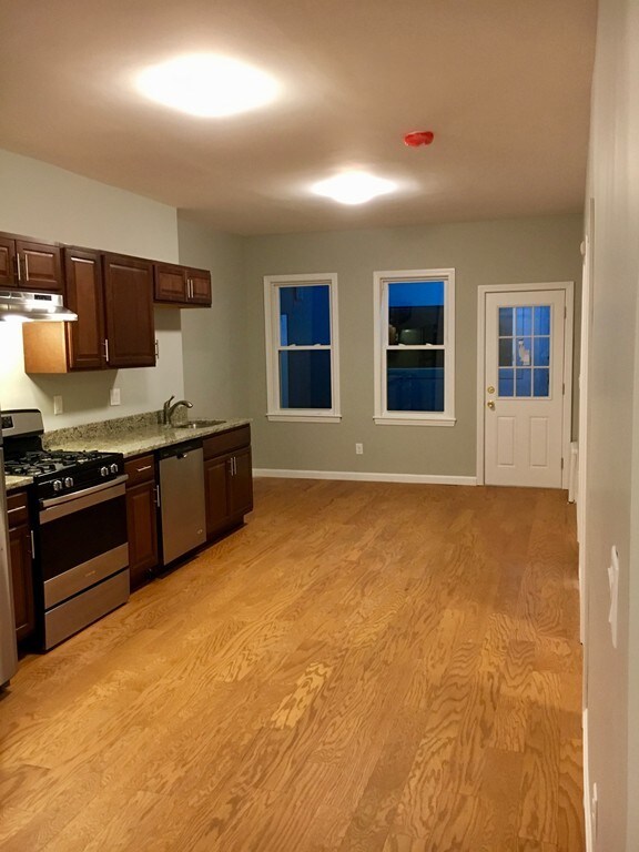 96 Irving St unit 1, Everett, MA 02149 - photo 5