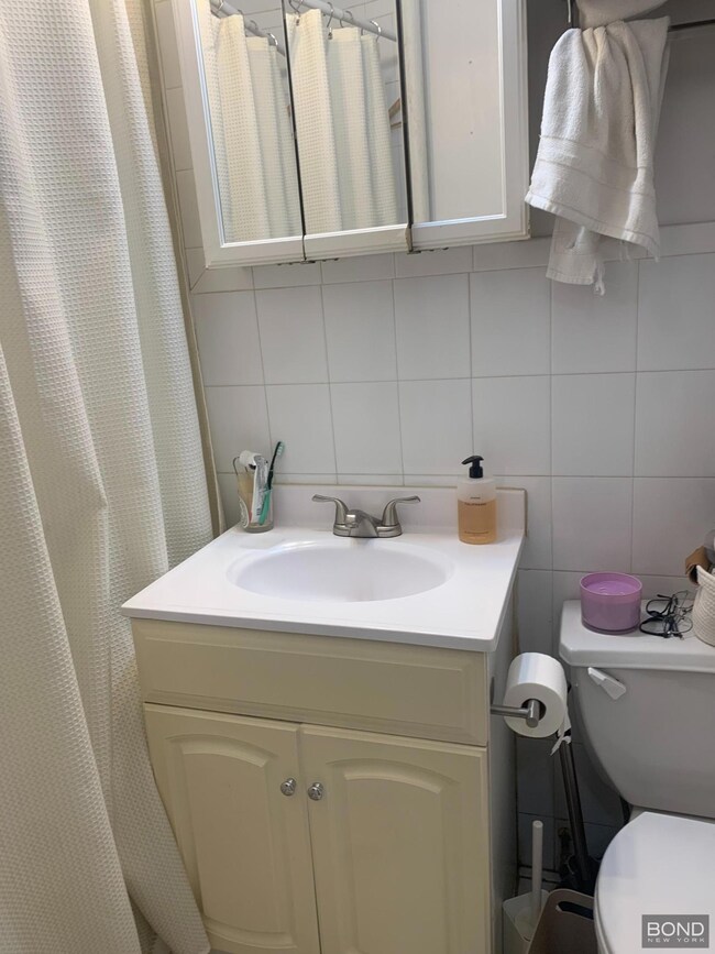 22 E 22nd St unit 5C, New York, NY 10010 - photo 5