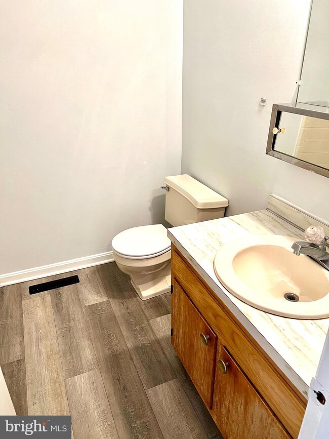 23326 Red Oak Ct, California, MD 20619 - photo 7