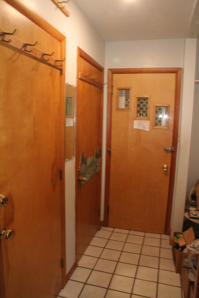 307 Gilman Ave, Saint Johnsbury, VT 05819 - photo 4