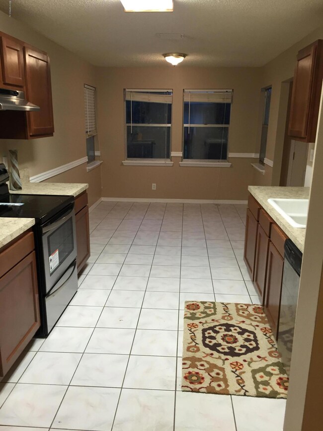 1421 Pullen Rd, Jacksonville, FL 32216 - photo 5