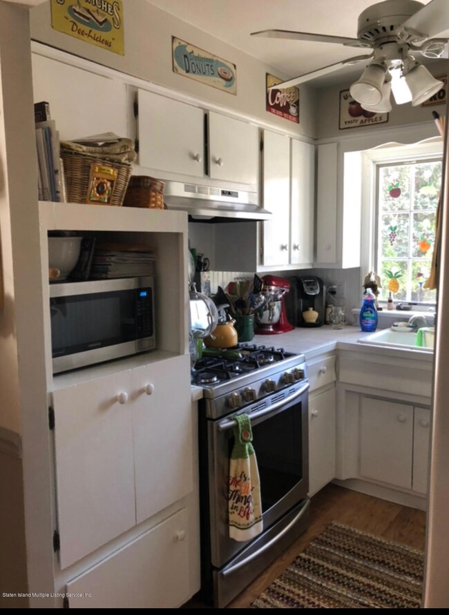 149 Bidwell Ave, Staten Island, NY 10314 - photo 5