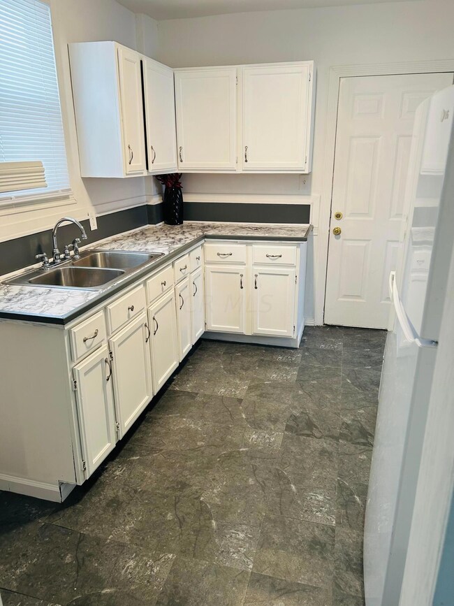 Kitchen 2