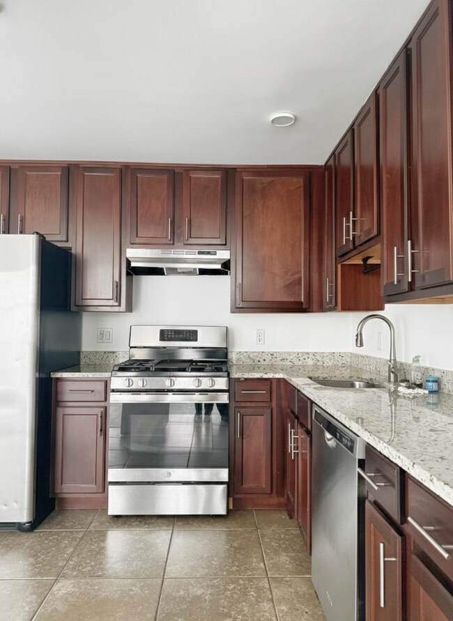 190 Culver Ave unit 1-04, Jersey City, NJ 07305 - photo 3