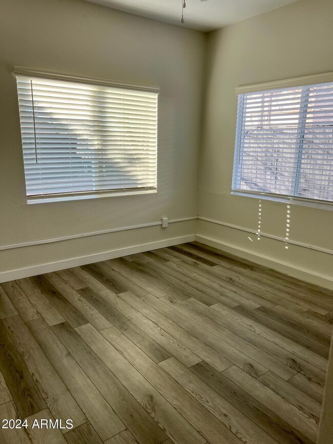 2126 N 25th Place unit A, Phoenix, AZ 85008 - photo 7