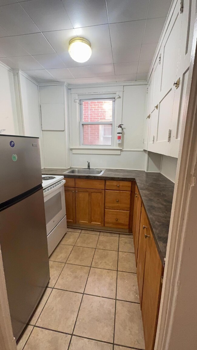 19 S 7th St unit B, Stroudsburg, PA 18360 - photo 4