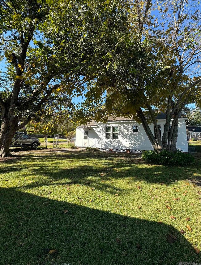 897 Kenmore Ave, Baton Rouge, LA 70806 - photo 3