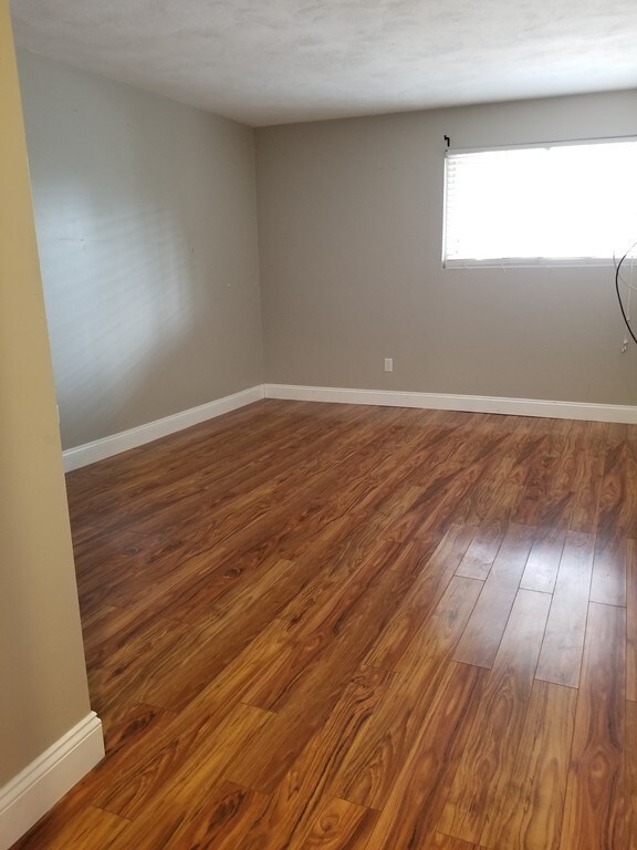 37 Fountain Ln unit 3, South Weymouth, MA 02190 - photo 6