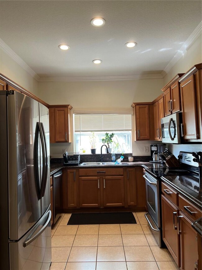 9907 Palermo Breeze Way, Tampa, FL 33619 - photo 3