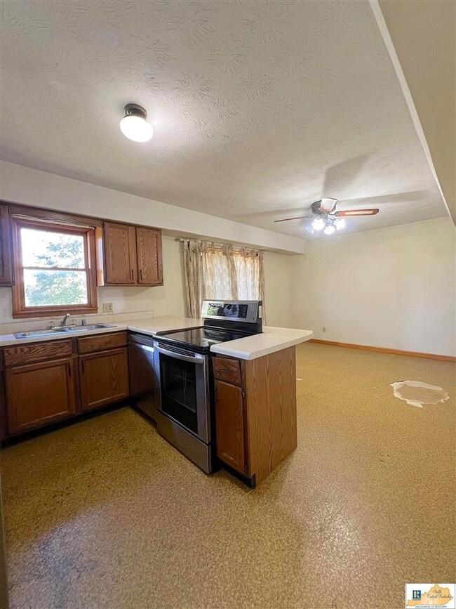 198 New Concord Rd, Columbia, KY 42728 - photo 7