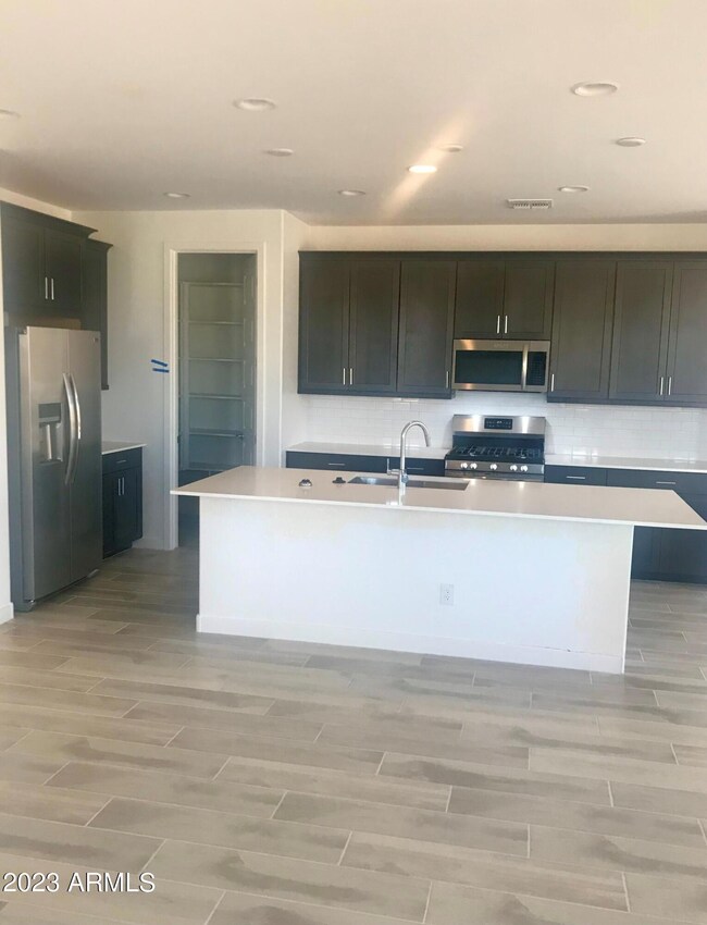Belrose 15 kitchen