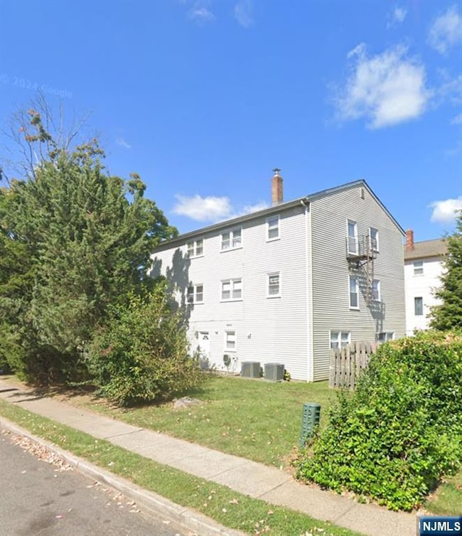 71 Miles St, Elmwood Park, NJ 07407 - photo 3