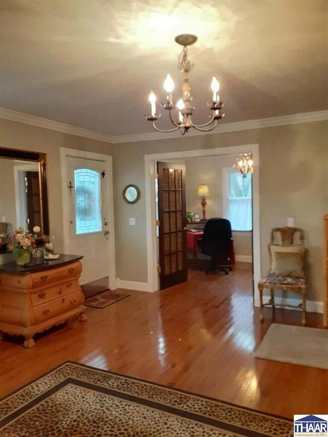 206 S Ledgerwood St, Carlisle, IN 47838 - photo 3