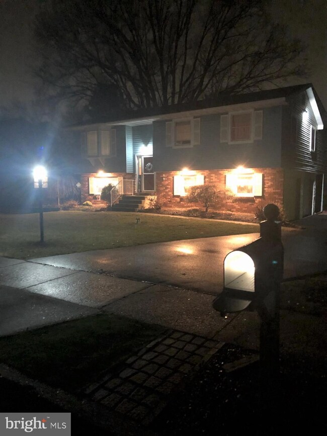 558 Caboose Dr, Quakertown, PA 18951 - photo 3