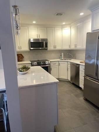140 Saint Botolph St unit 3, Boston, MA 02115 - photo 4