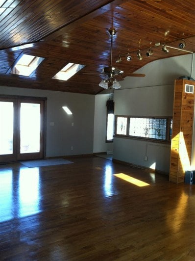 112 Las Olas Dr, Crown Point, IN 46307 - photo 4