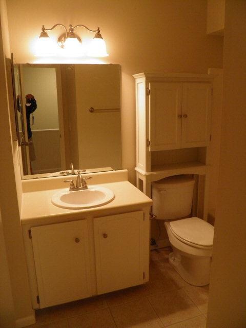 Upstairs Full Bath