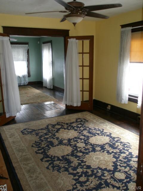 825 Chestnut St, Emmaus, PA 18049 - photo 4