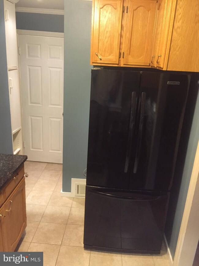 2224 Dartmouth Dr, Alexandria, VA 22307 - photo 6