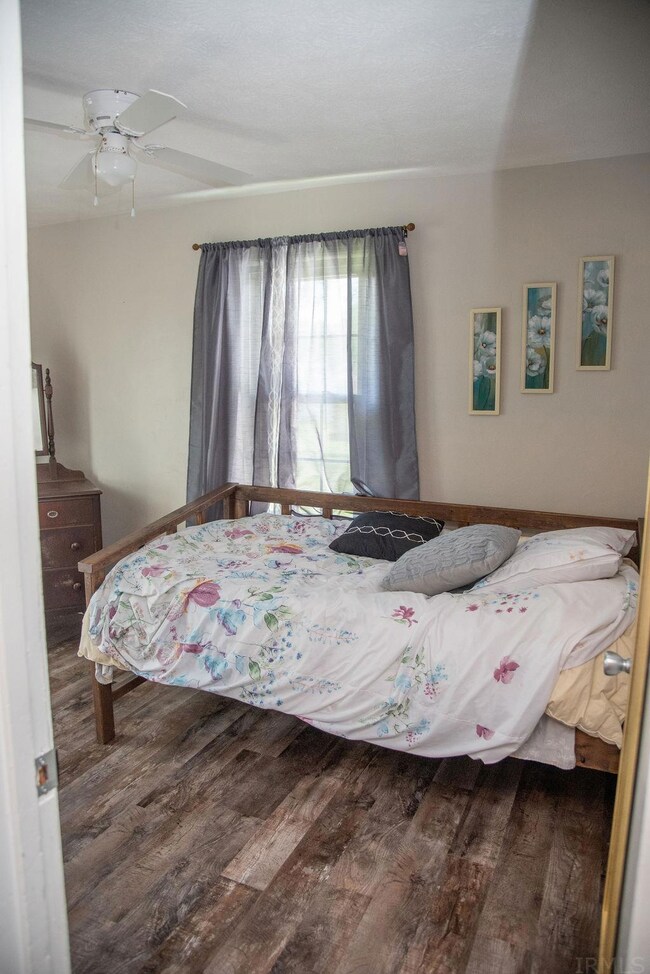 1913 N Buckles St, Muncie, IN 47303 - photo 6