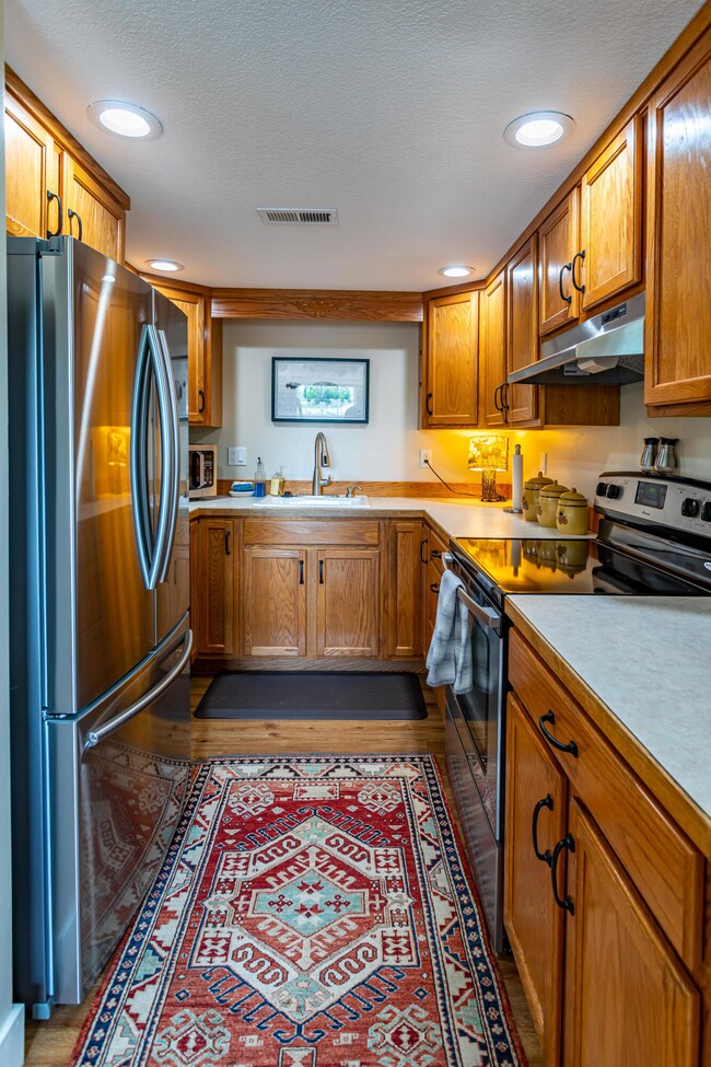 Interior - MIL Kitchen