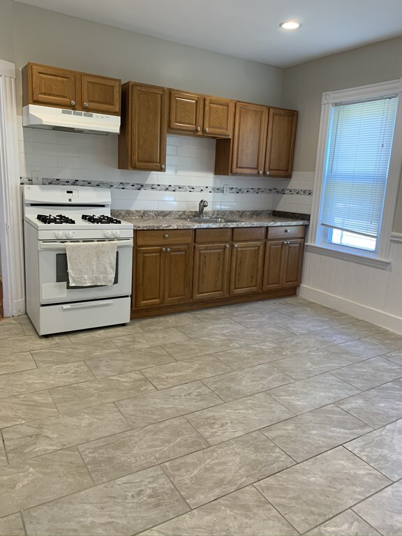 26 Holmfield Ave unit 2, Mattapan, MA 02126 - photo 4