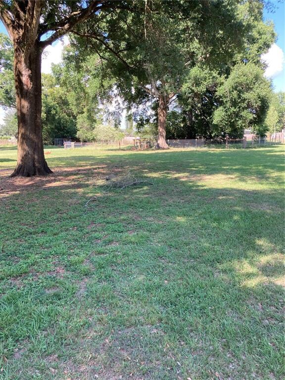 40226 Stewart Rd, Zephyrhills, FL 33540 - photo 6