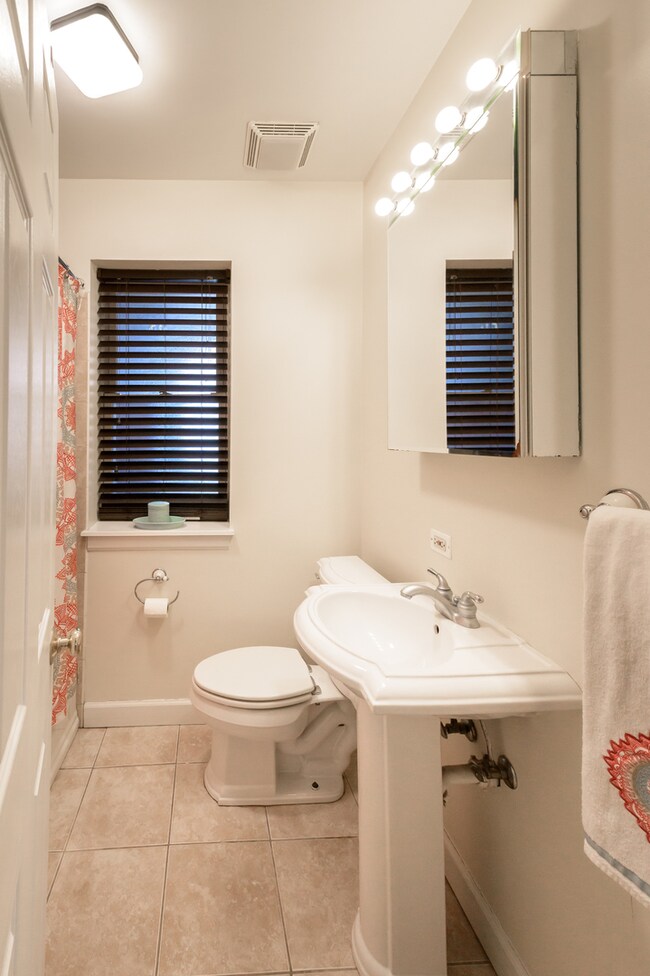 6153 N Richmond St unit 1S, Chicago, IL 60659 - photo 7