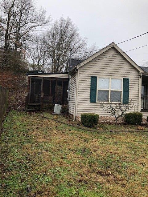 991 Scaffold Cane Rd, Berea, KY 40403 - photo 2