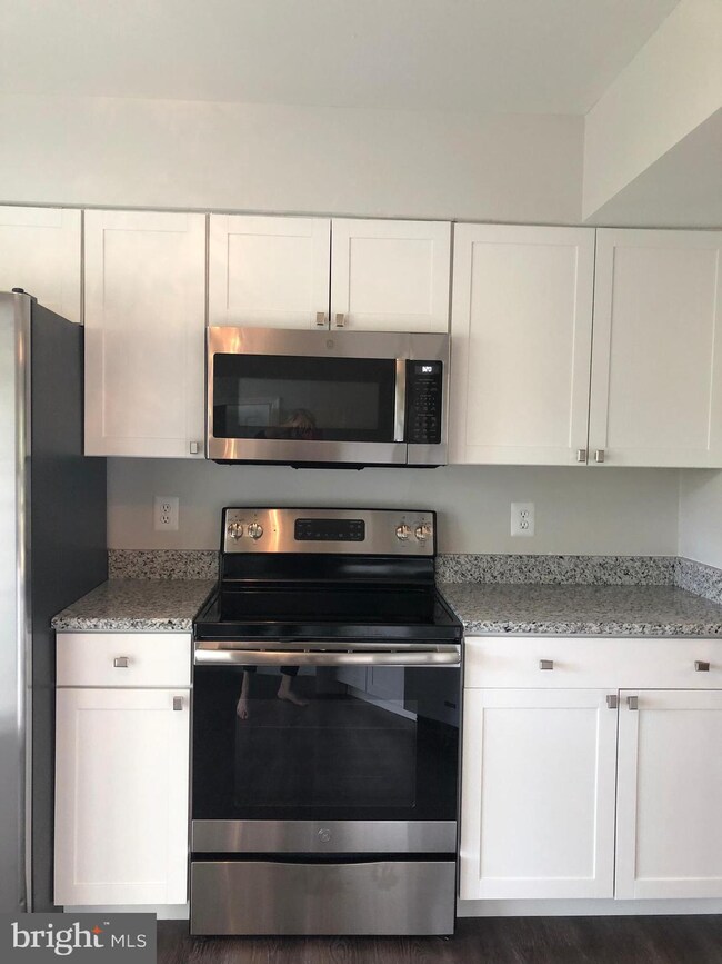 20 Scarlet Sage Ct, Burtonsville, MD 20866 - photo 2