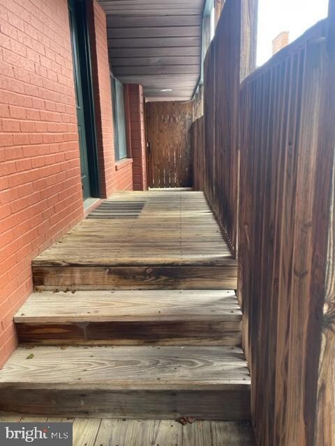 116 N Indian Aly unit 204, Winchester, VA 22601 - photo 2